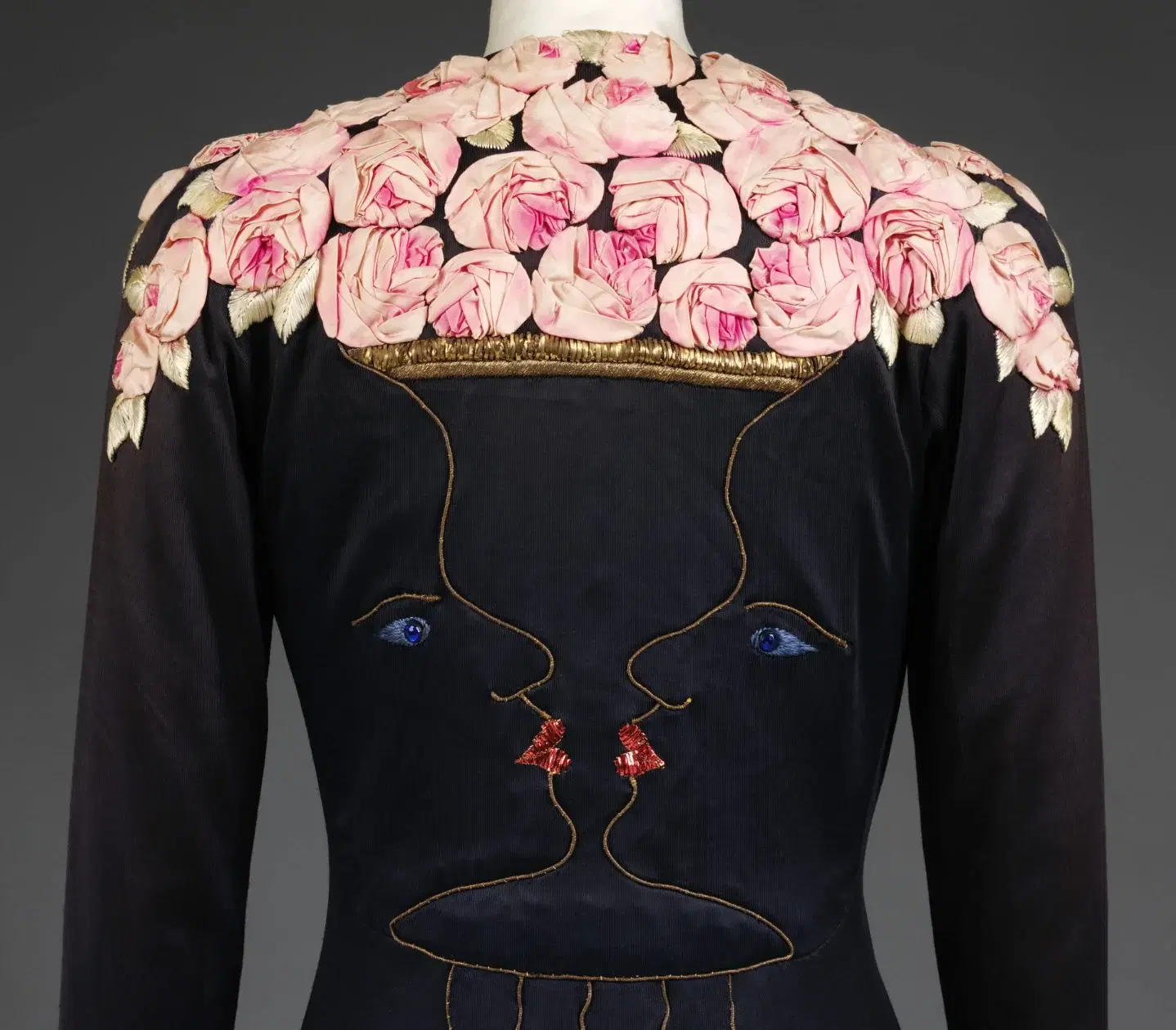 Schiaparelli: La moda se convierte en arte